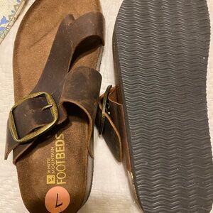 White Mountain Dark Brown Sandals with Gold Buckle